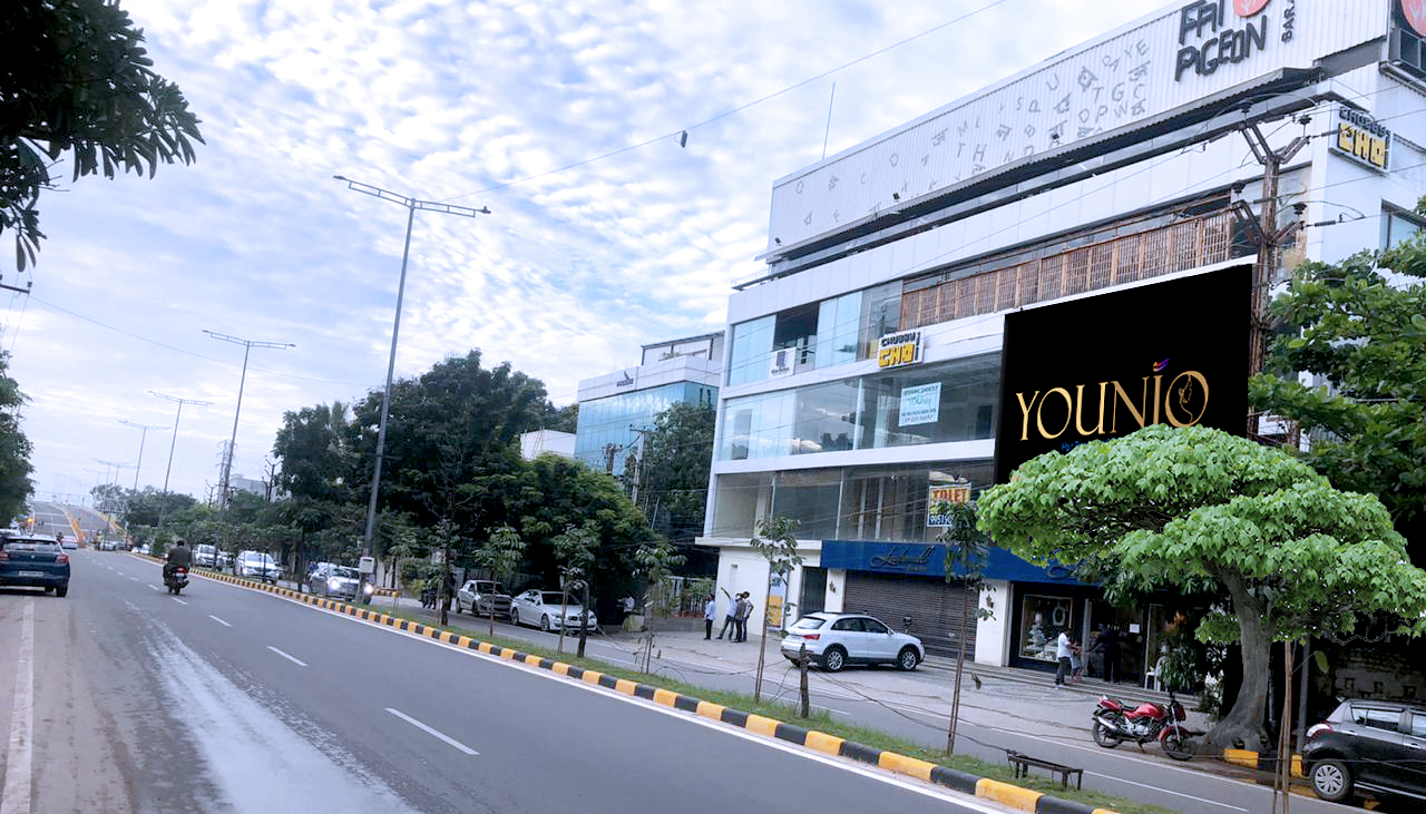 Youniq Center for Plastic Surgery & Hair Transplant - Hyderabad