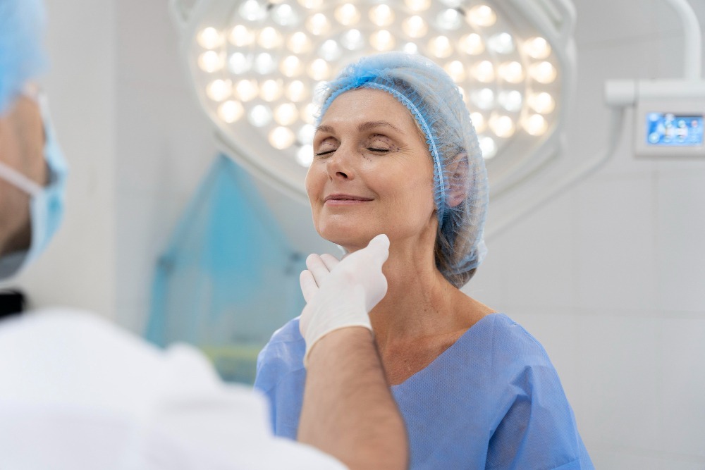 WhatsApp Image 2024-11-14 at 6.14.59 PM (1) Top-rated thread lift treatment in Hyderabad for non-invasive skin lifting and youthful rejuvenation.